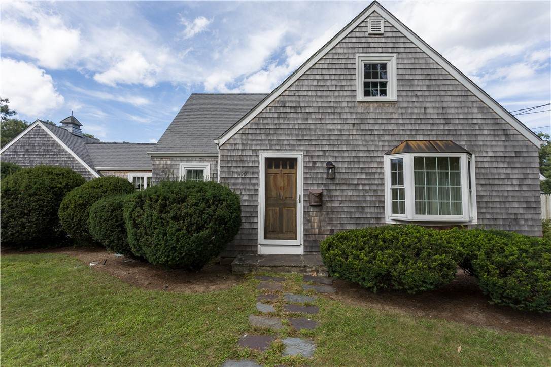 499 Squantum Drive - Photo 1