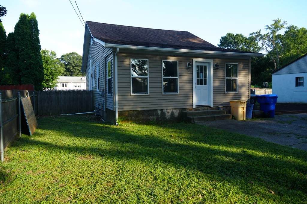 9 Vineland Avenue - Photo 1