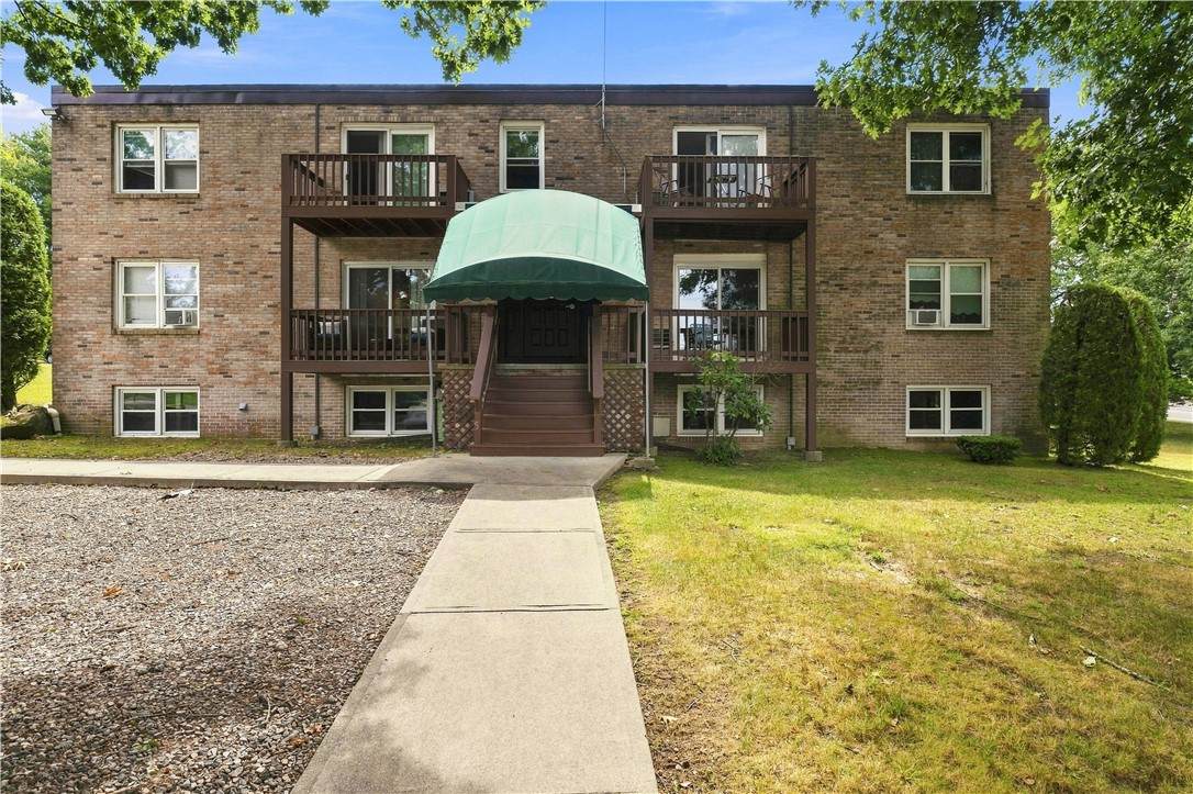 5 Apple Valley Parkway - Photo 1