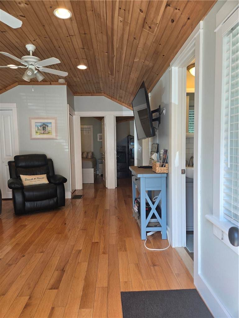 https://bt-photos.global.ssl.fastly.net/rhodeisland/orig_boomver_1_1423027-2.jpg