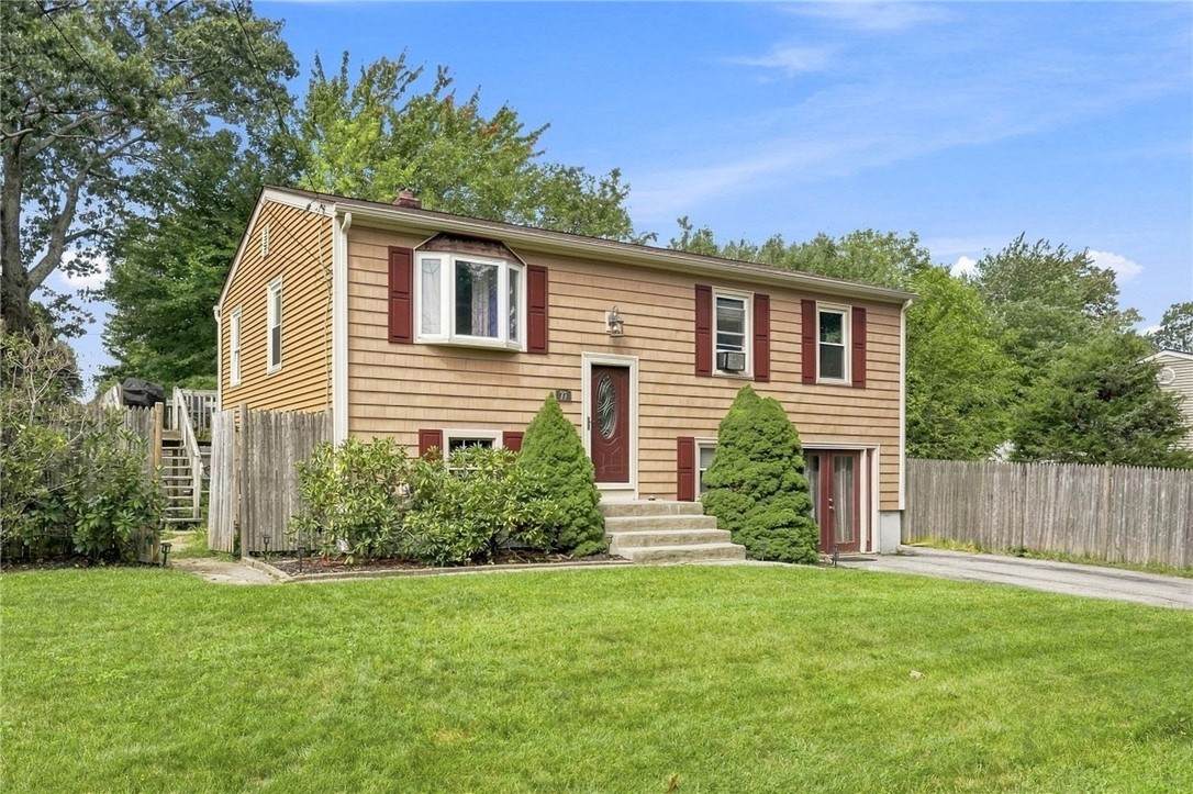 77 Kenneth Avenue - Photo 1