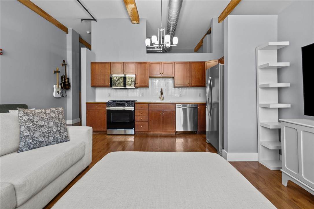 99 Allen Street - Photo 1