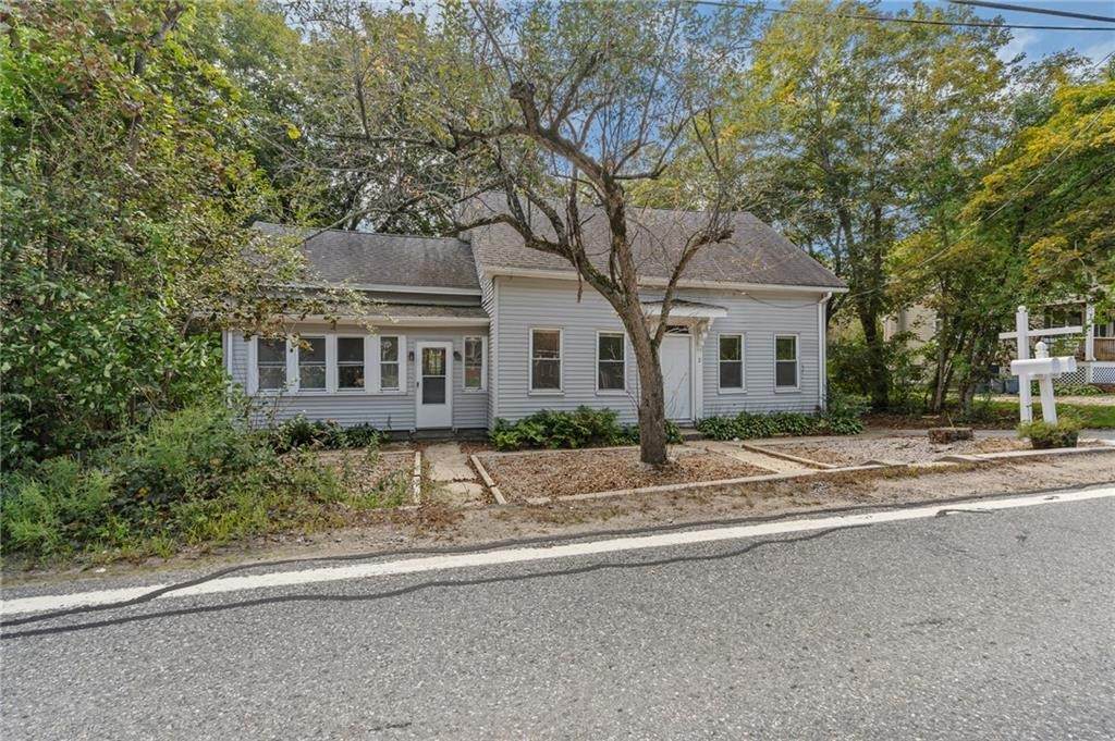 2 Plainfield Pike - Photo 1