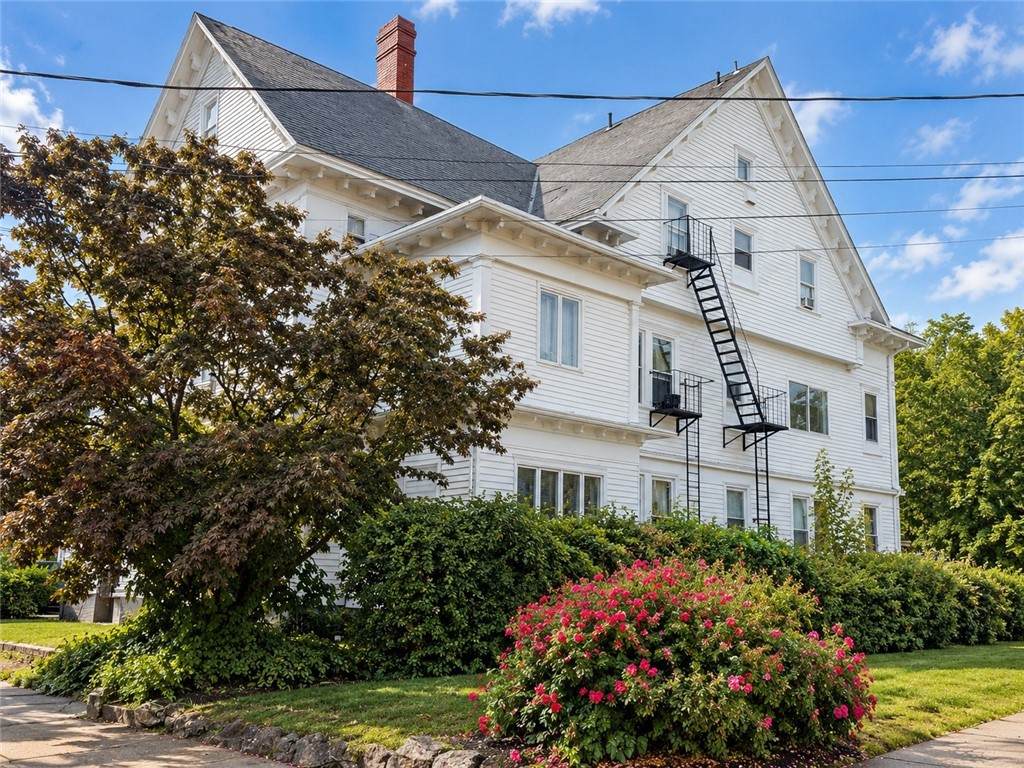 https://bt-photos.global.ssl.fastly.net/rhodeisland/orig_boomver_1_1423249-2.jpg