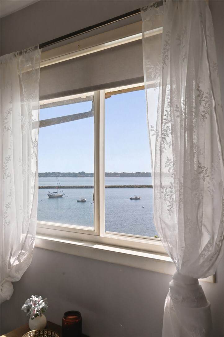 https://bt-photos.global.ssl.fastly.net/rhodeisland/orig_boomver_1_1423291-2.jpg
