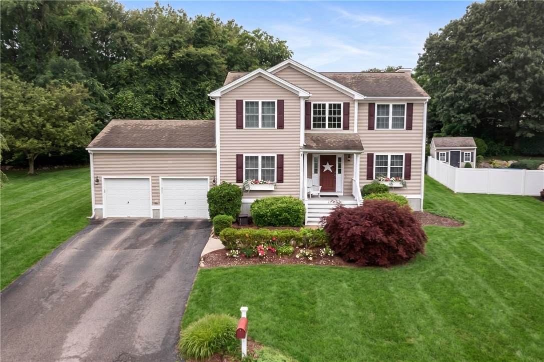 104 Birchwood Drive - Photo 1