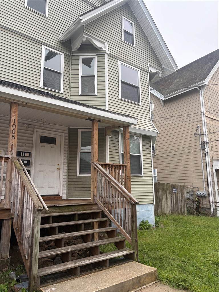 1005 Social Street - Photo 1