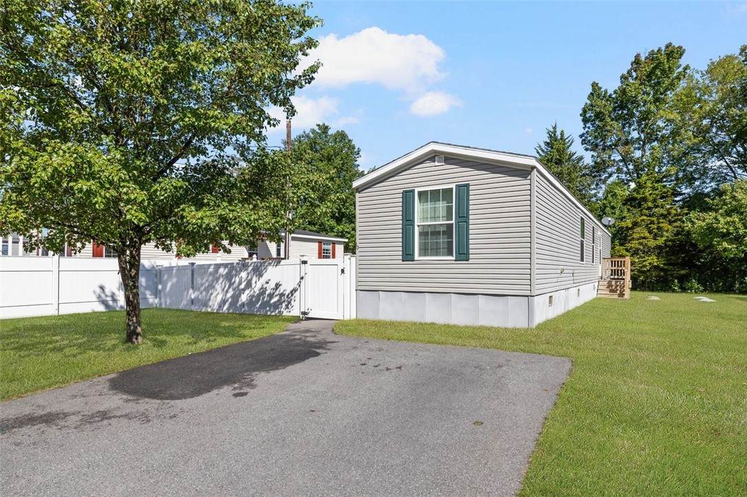 10 Pond Road - Photo 1