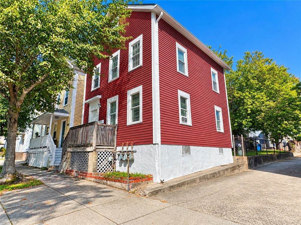 https://bt-photos.global.ssl.fastly.net/rhodeisland/orig_boomver_1_1424068-2.jpg