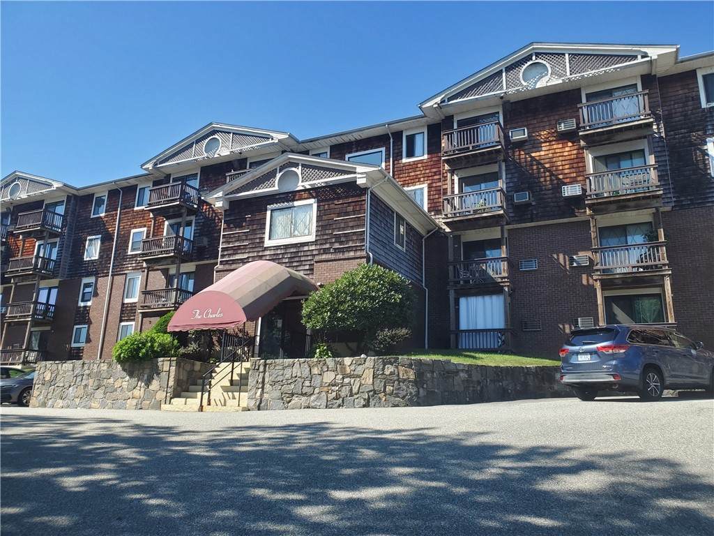 1190 Charles Street - Photo 1