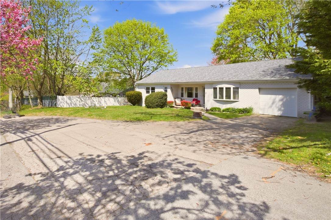 278 Greenend Avenue - Photo 1