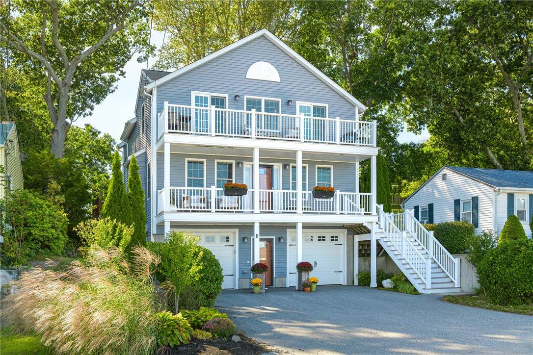 11 King Philip Avenue - Photo 1