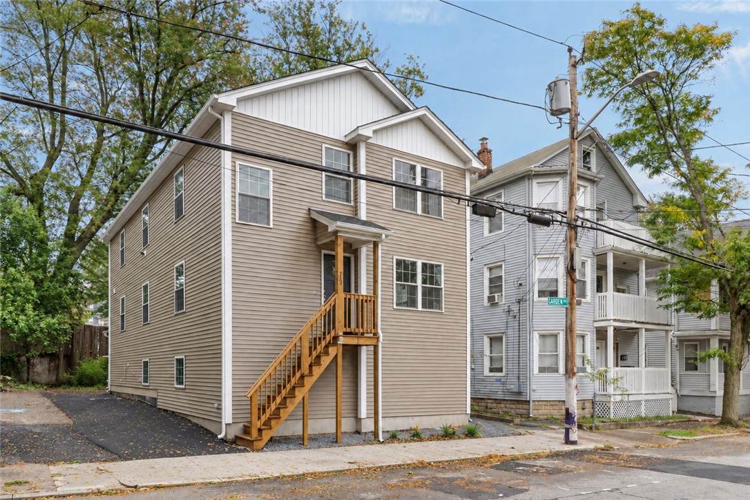 https://bt-photos.global.ssl.fastly.net/rhodeisland/orig_boomver_1_1424960-2.jpg