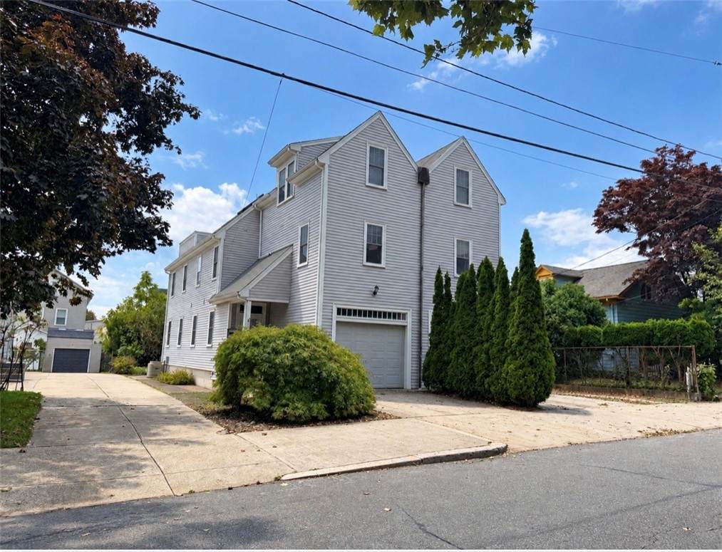 59 East George Street - Photo 1