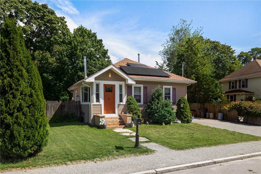 321 Church Avenue - Photo 1