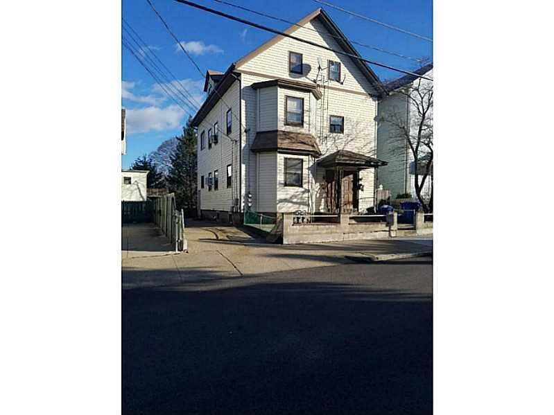 40 - 42 WALDO ST - Photo 1