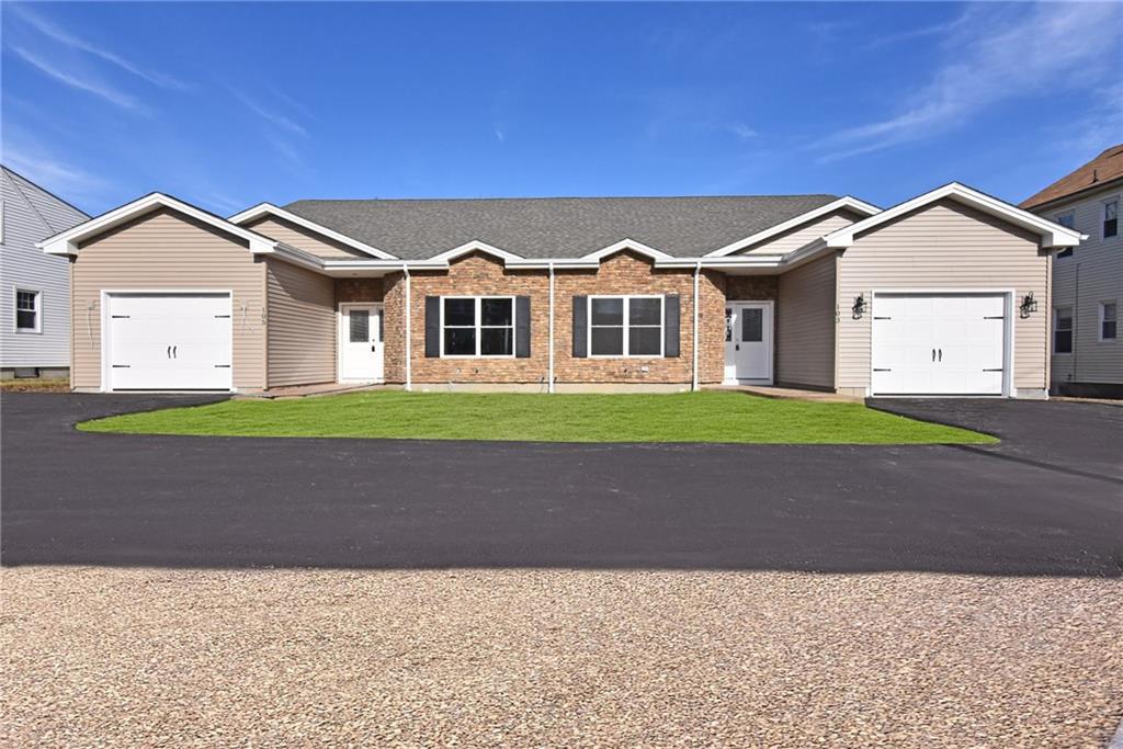 105 Wayland Av - Photo 1