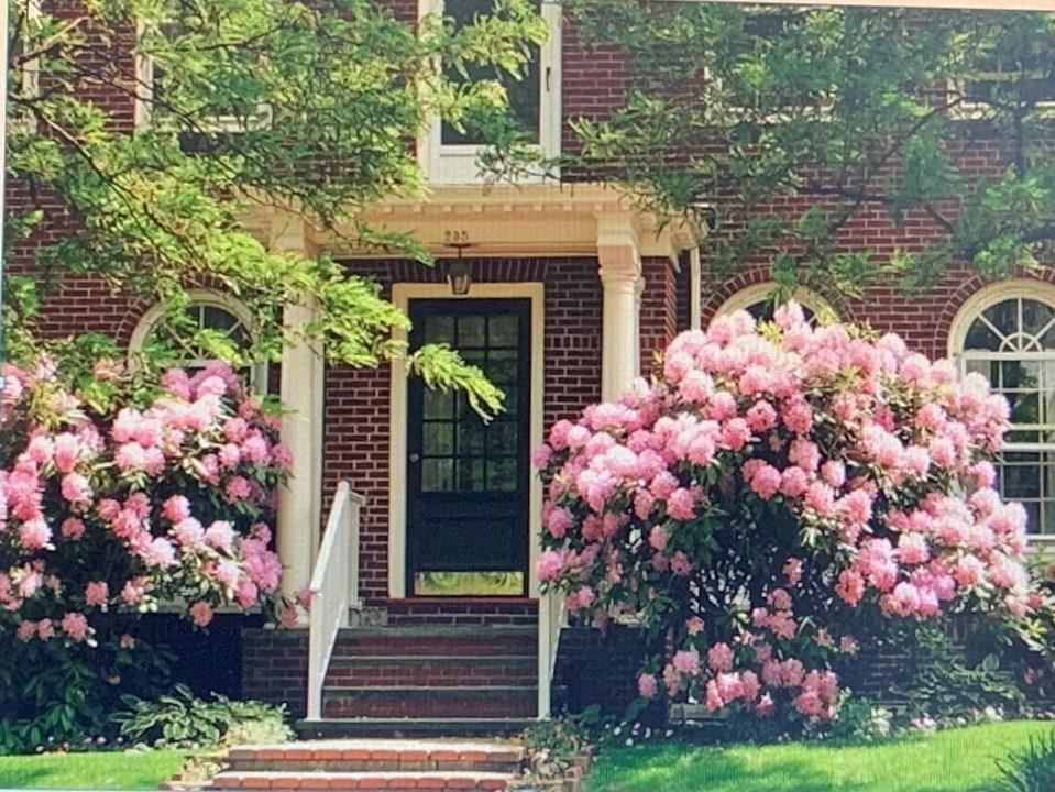 235 Doyle Av, Unit#3R - Photo 1