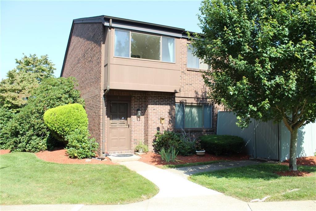 50 Laurelwood Dr, Unit#50 - Photo 1