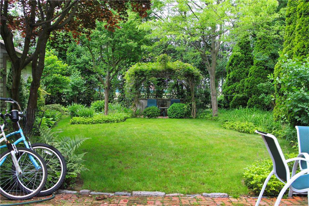 73 Thames Street - Photo 1