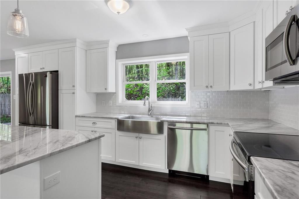 220 Greenville Rd - Photo 1
