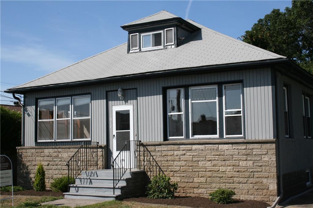310 Langdon St - Photo 1
