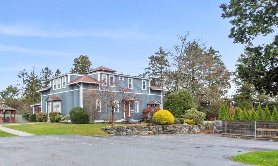 203 Fenner Avenue - Photo 1