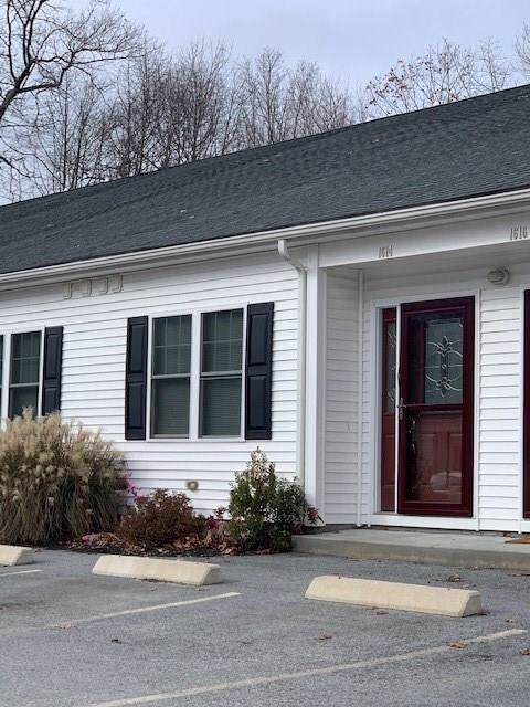 16 Gray Coach Lane - Photo 1