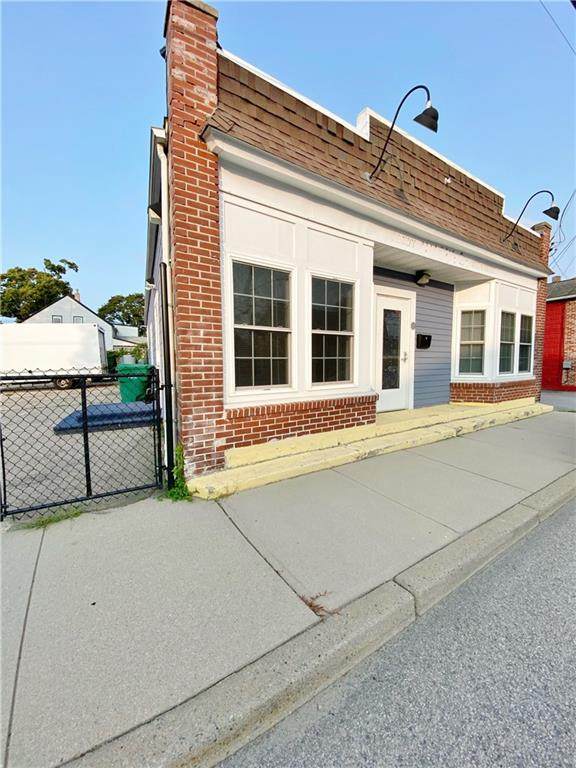 826 W Shore Road - Photo 1