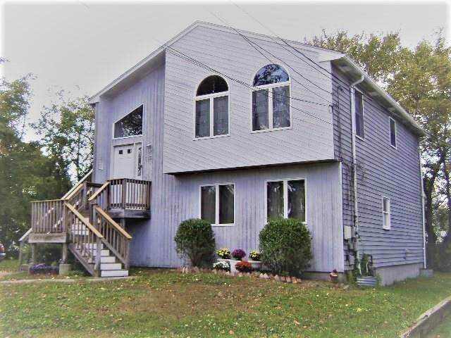 65 Chesterfield Avenue - Photo 1