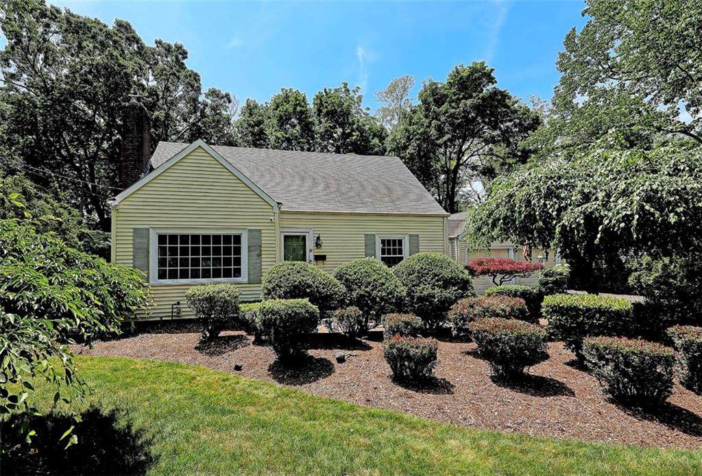 5 Surrey Road - Photo 1