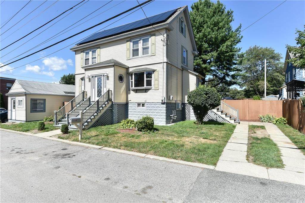 8 Warren Avenue - Photo 1