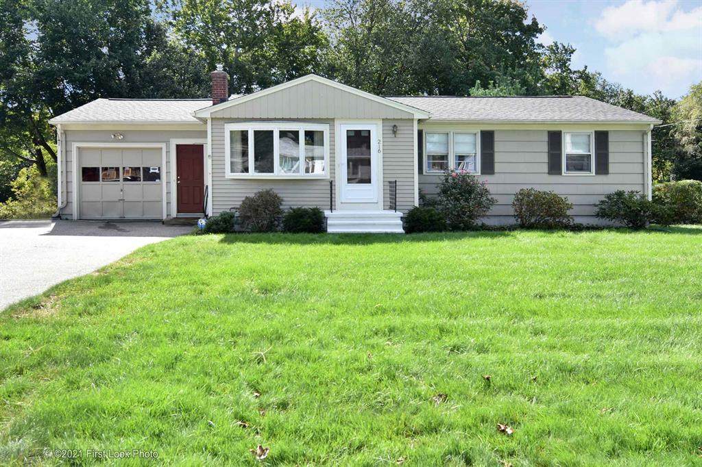 216 Cove Avenue - Photo 1