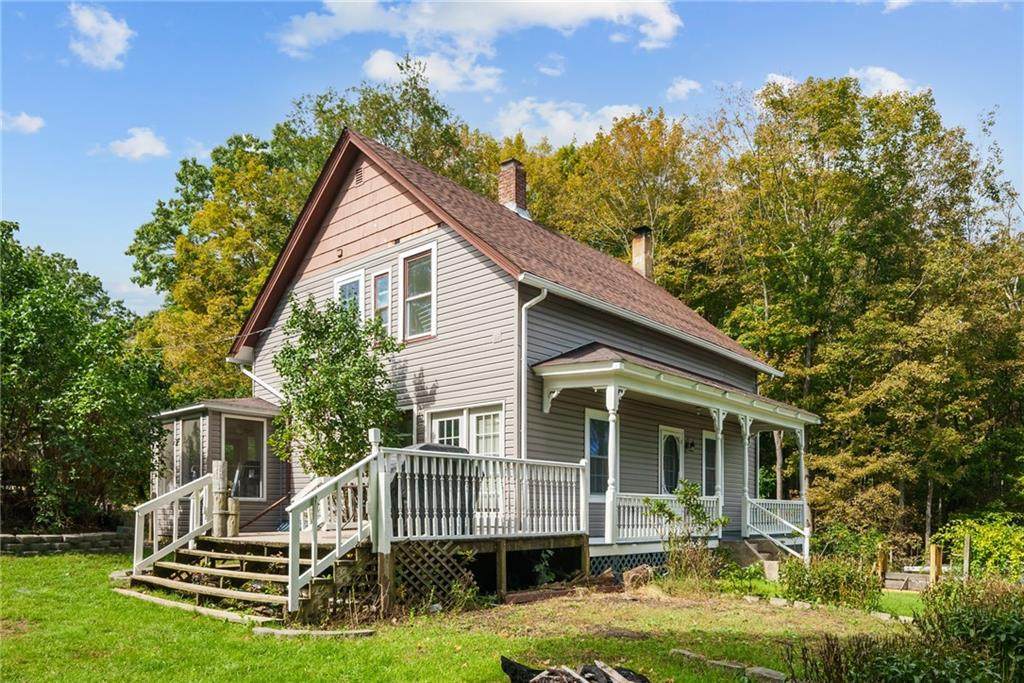 825 Victory Highway - Photo 1