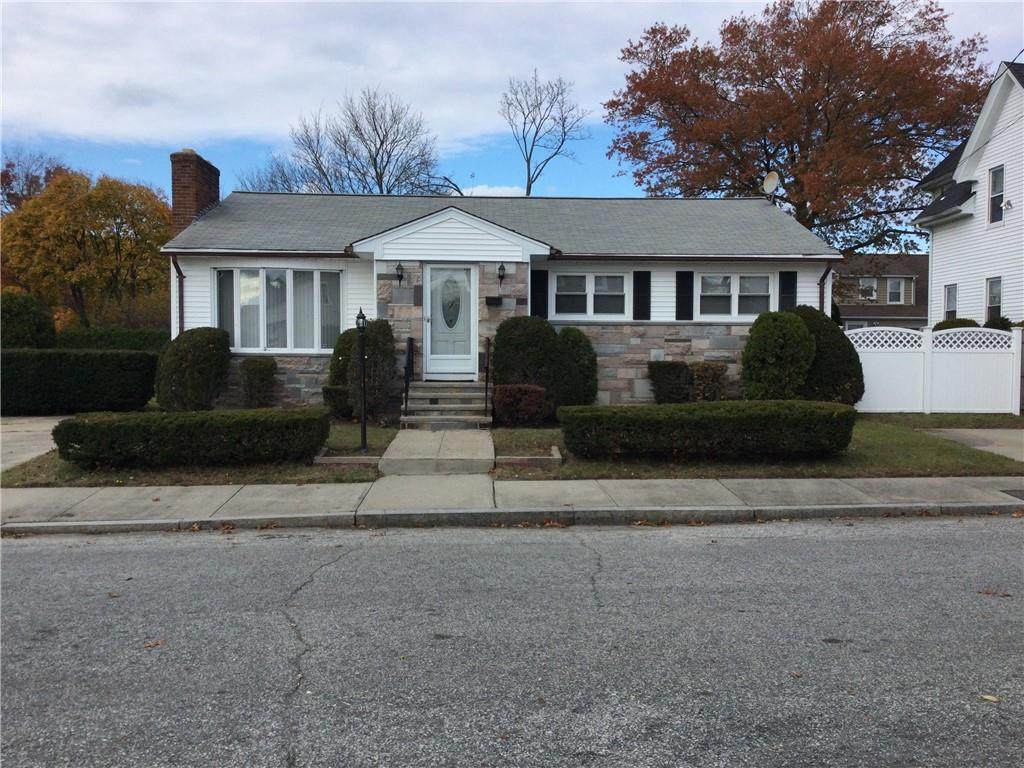 33 Manhattan Street - Photo 1