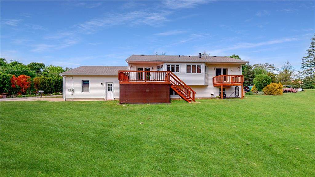 122 Simmonsville Avenue - Photo 1