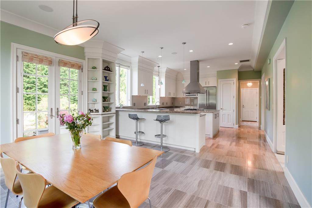 203 Coggeshall Avenue - Photo 1