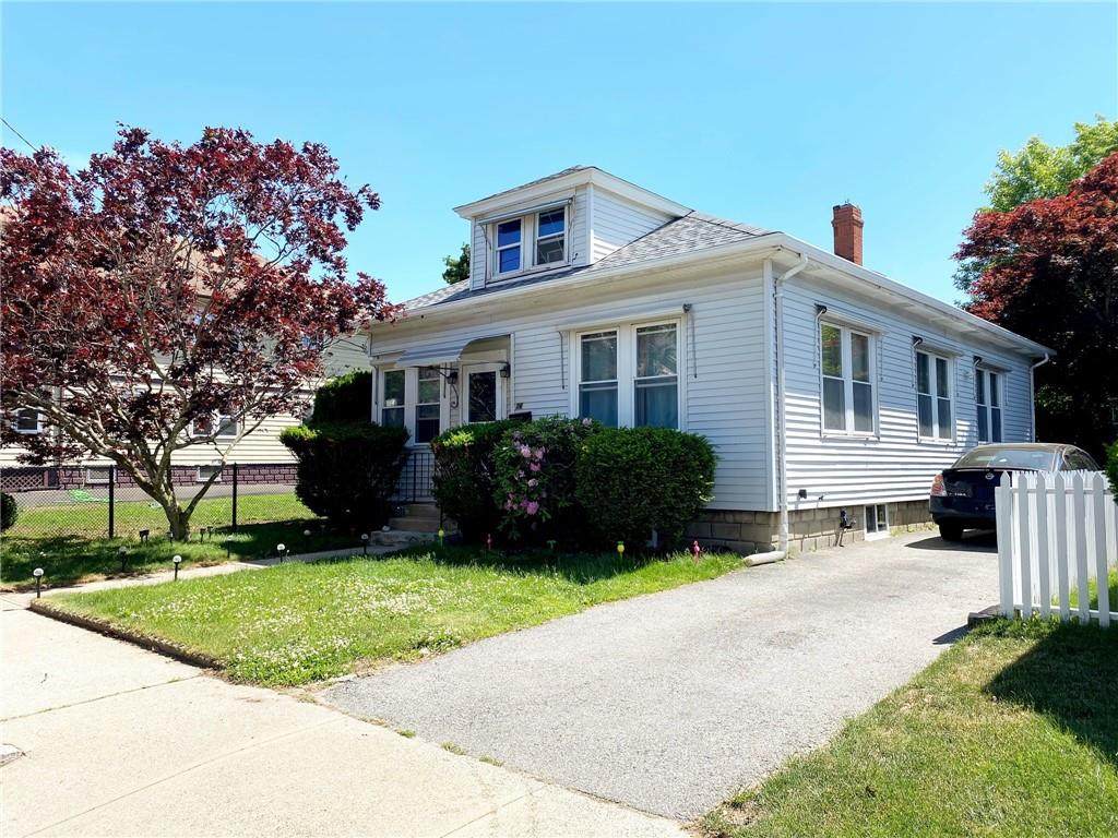 36 Roland Avenue - Photo 1
