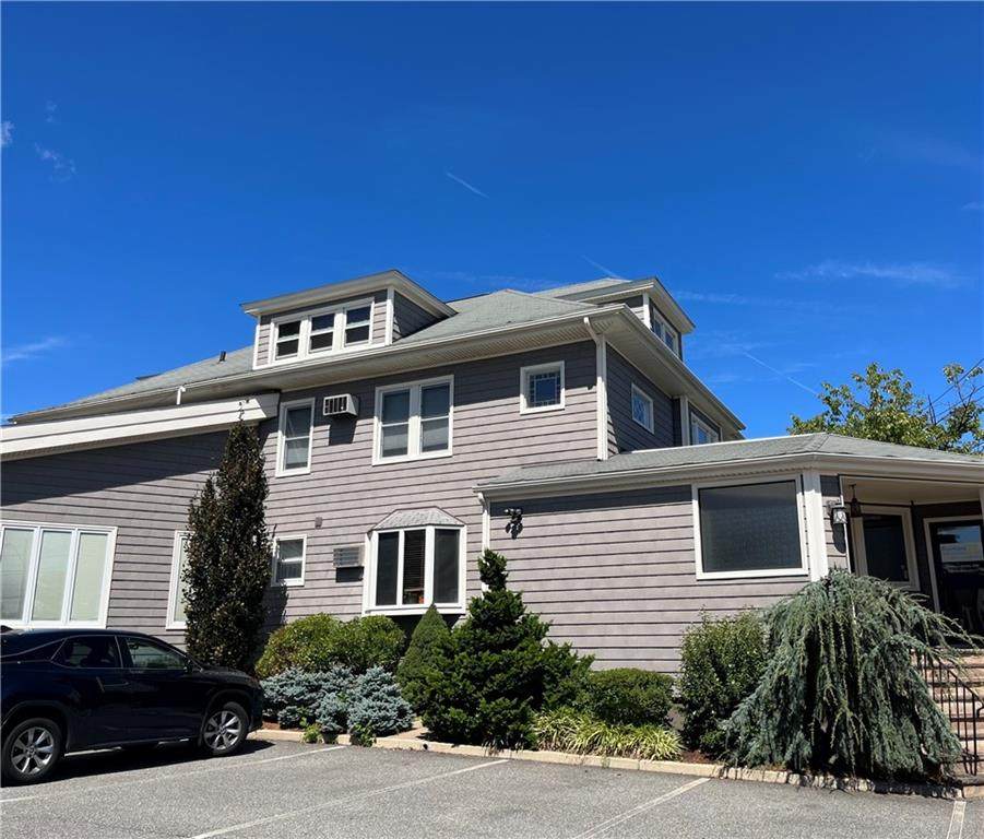 871 Broadway - Photo 1