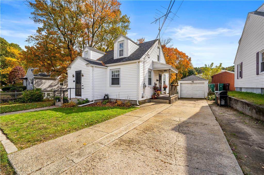 253 Carnation Street - Photo 1