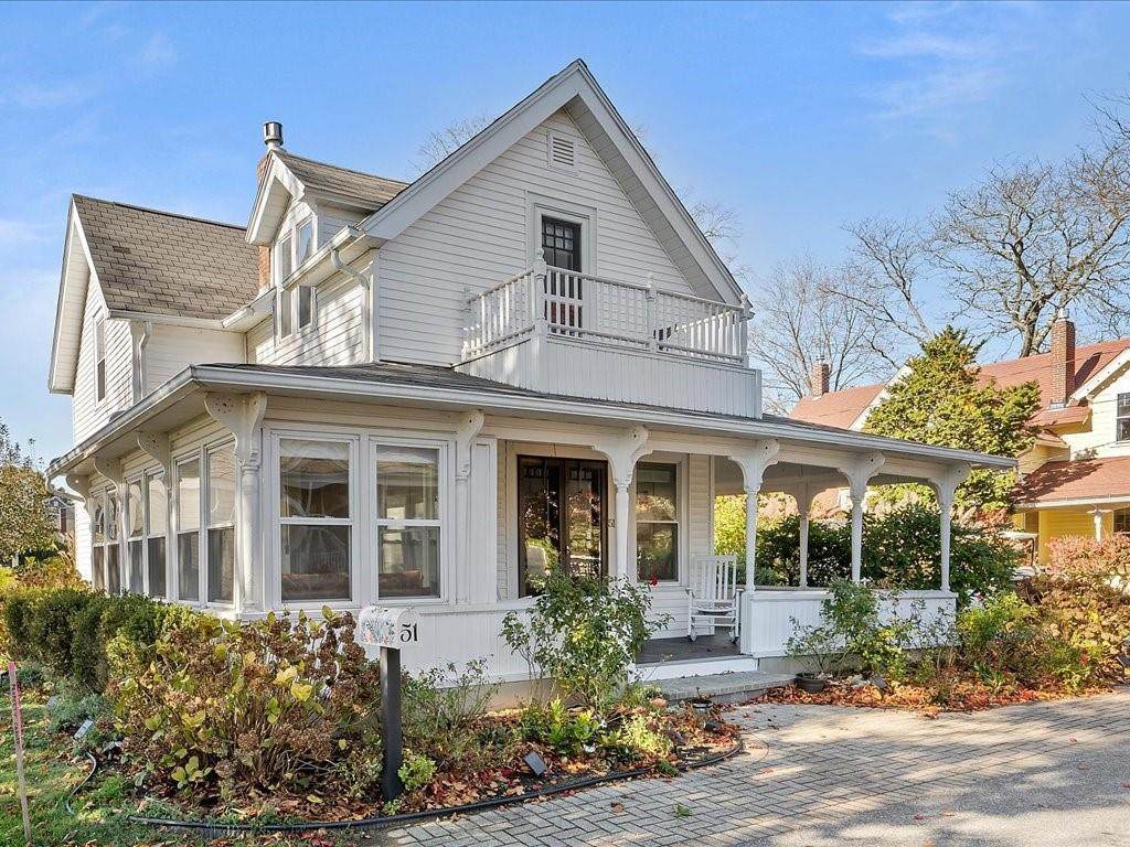 51 Ninth Avenue - Photo 1