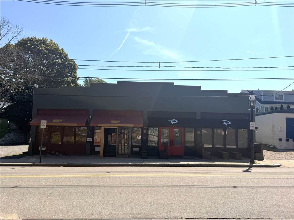 382 Thames Street - Photo 1
