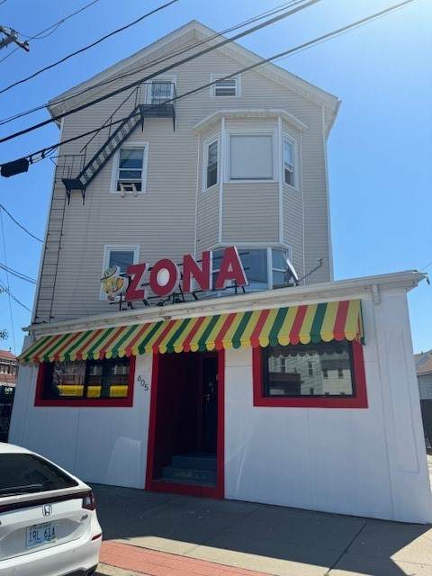 605 Broadway Street - Photo 1