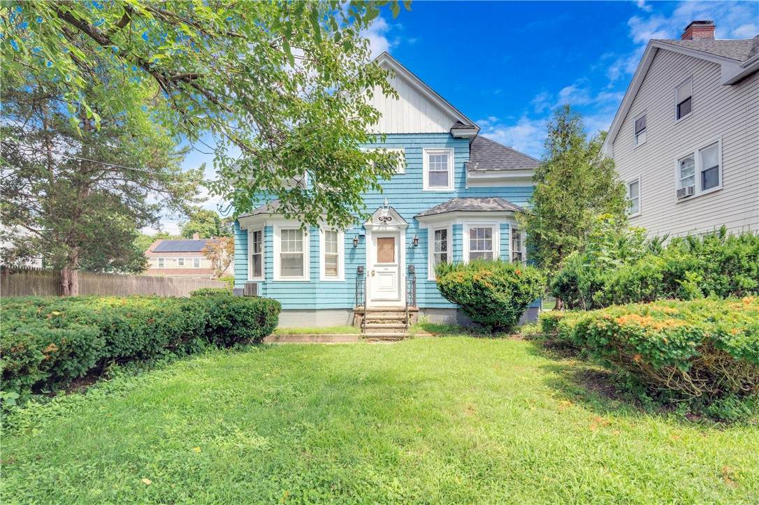 147 Wentworth Avenue - Photo 1