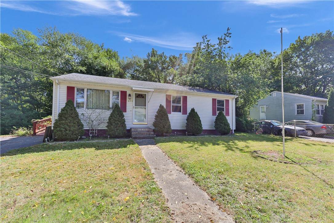 27 Douglas Circle - Photo 1