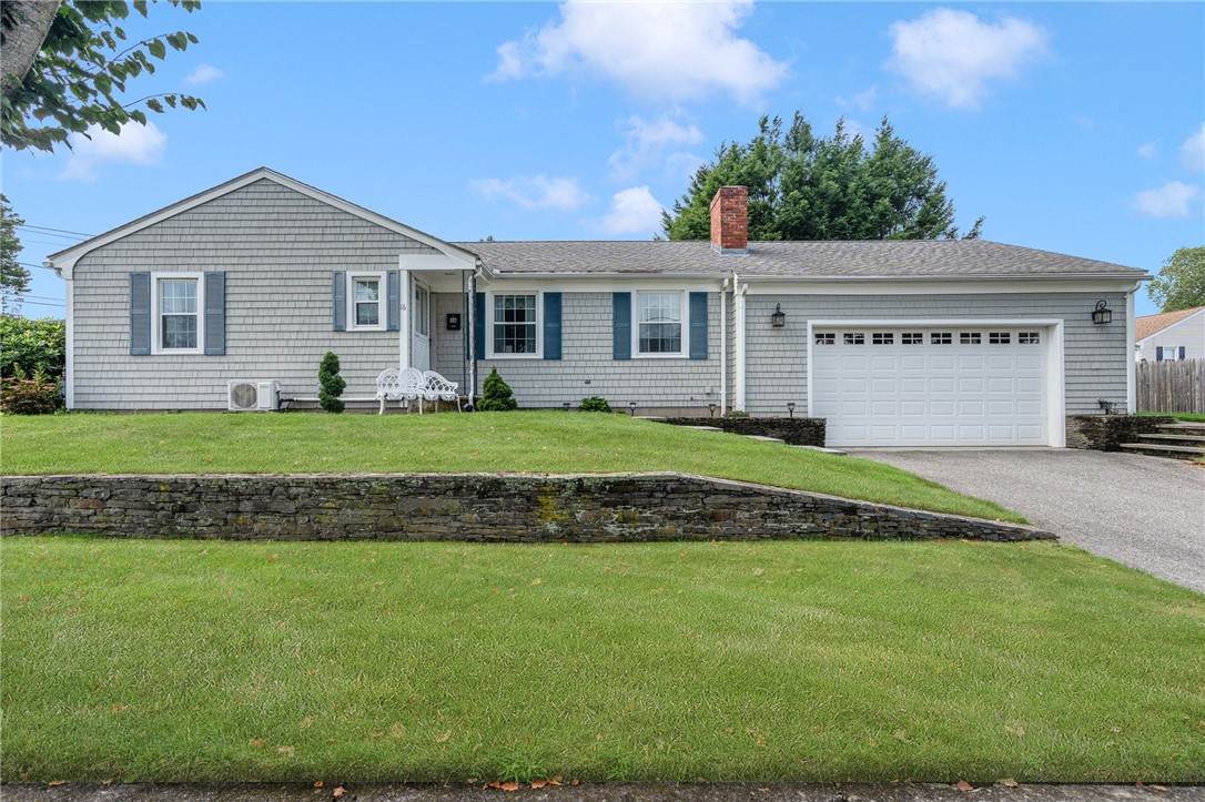 16 Fairbanks Avenue - Photo 1
