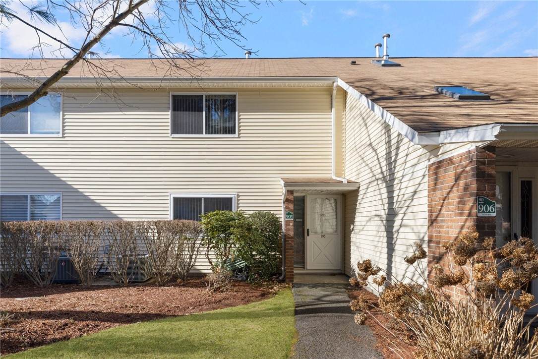 905 Halifax Drive - Photo 1