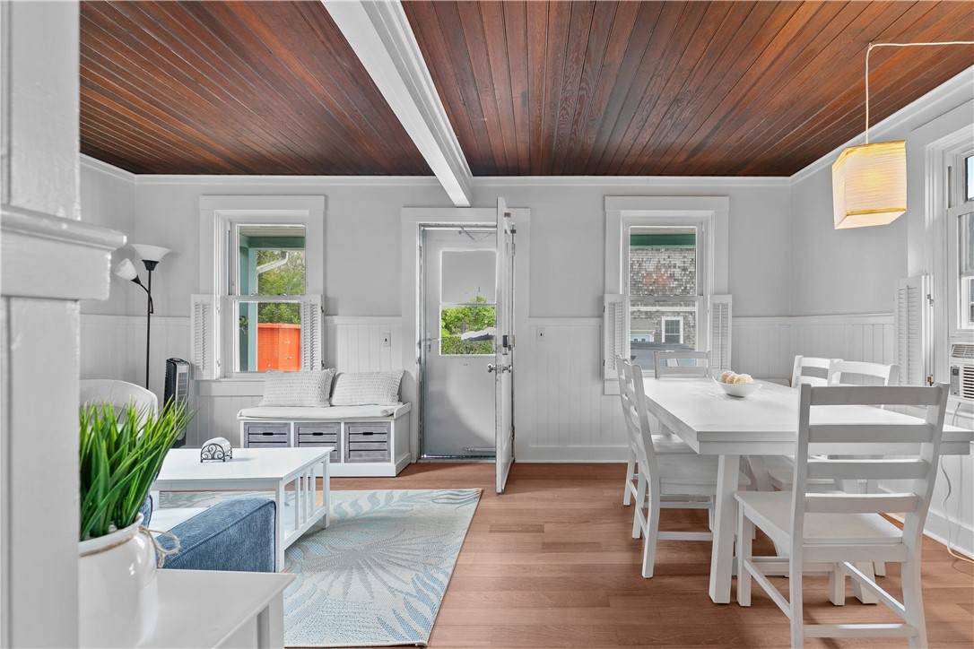 17 Warren Avenue - Photo 1