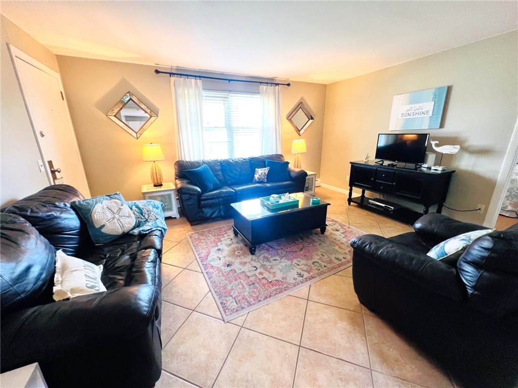70 Carroll Avenue - Photo 1