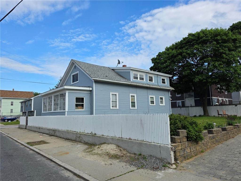 https://bt-photos.global.ssl.fastly.net/rhodeisland/orig_boomver_2_1392039-2.jpg